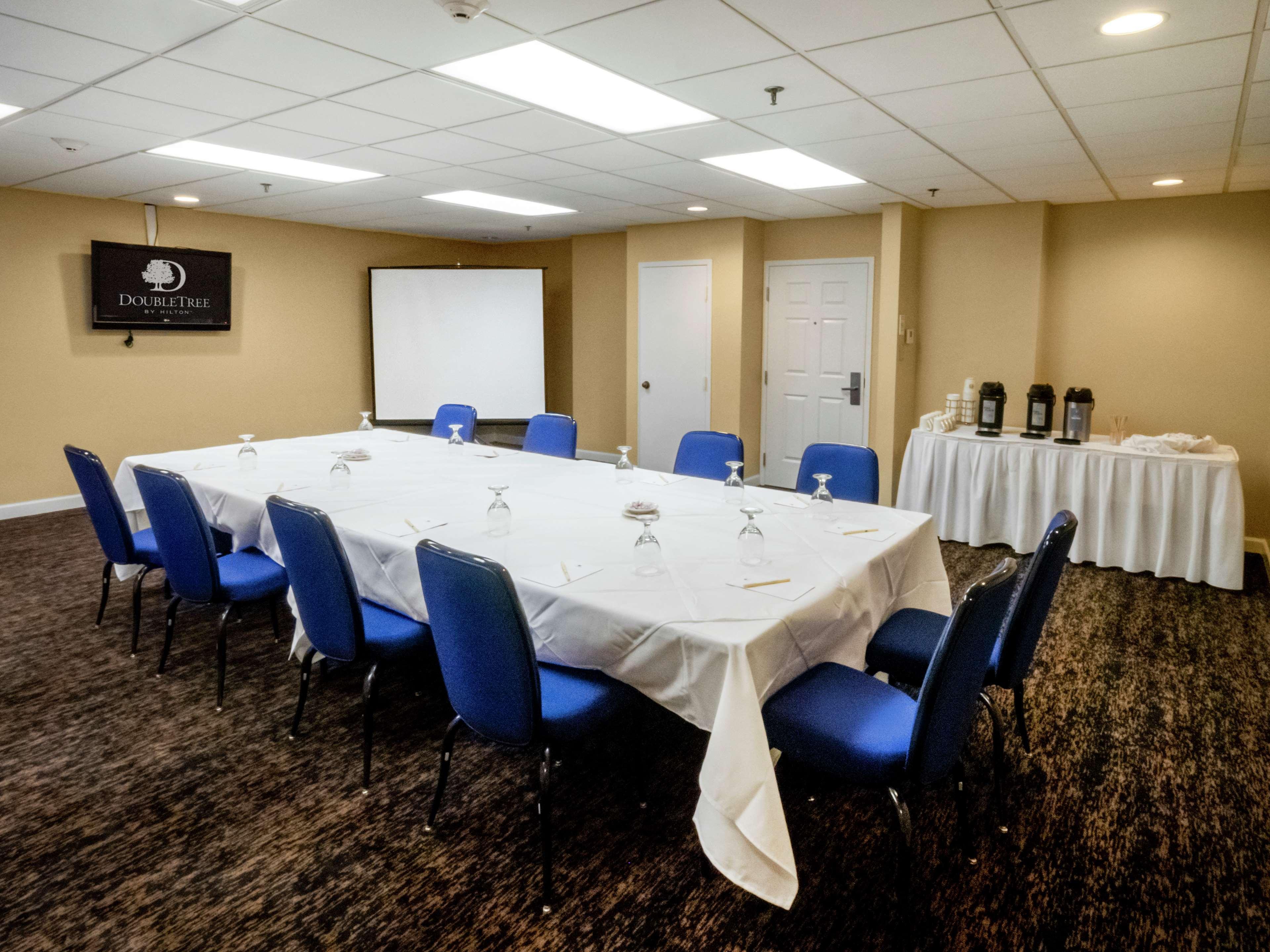 Doubletree By Hilton Buffalo-Amherst Exterior foto